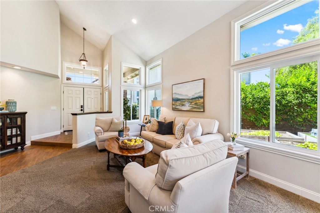 31945 La Subida Drive