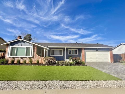 Photo of 1121 Corvallis Drive, San Jose, CA 95120 (MLS # ML82038883)