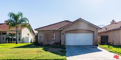 Photo of 16850 Via Lunado, Moreno Valley, CA 92551 (MLS # 25596669) Photo of 16850 Via Lunado, Moreno Valley, CA 92551 (MLS # 25596669)