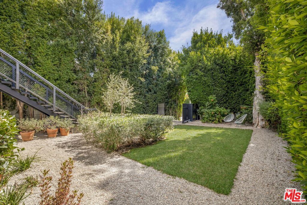 Photo of 8917 Dorrington Avenue, West Hollywood, CA 90048 (MLS # 25608103)