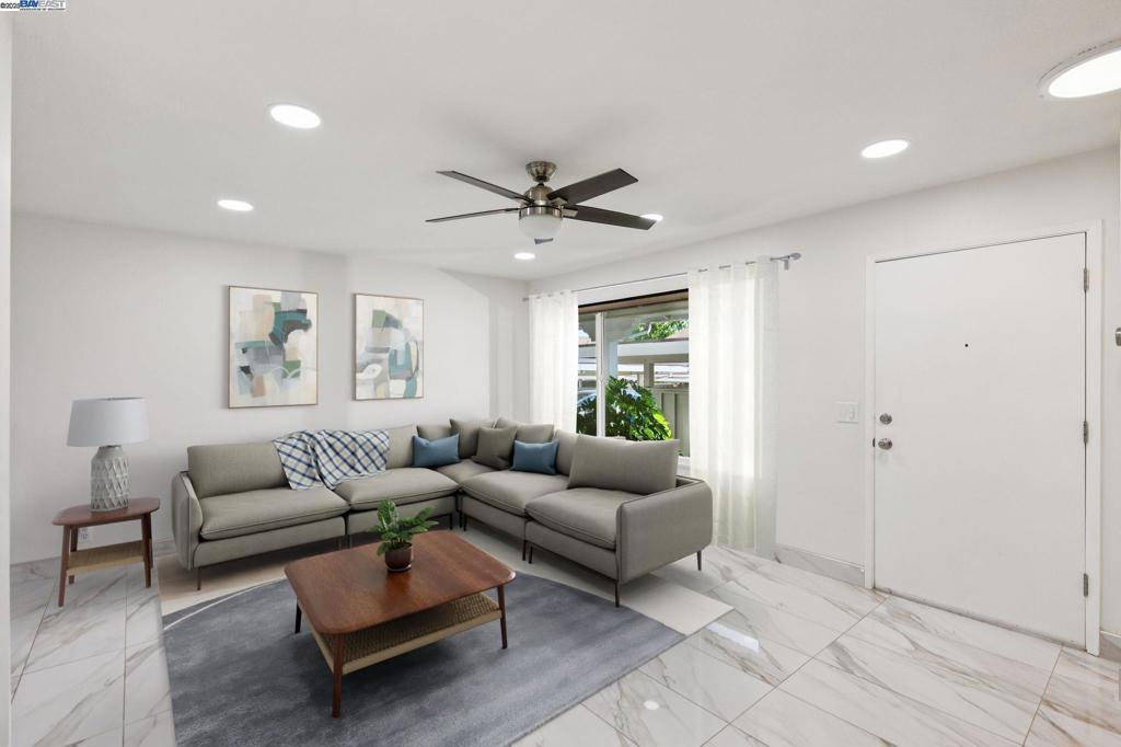 TWIN CREEK GRDN - Residential