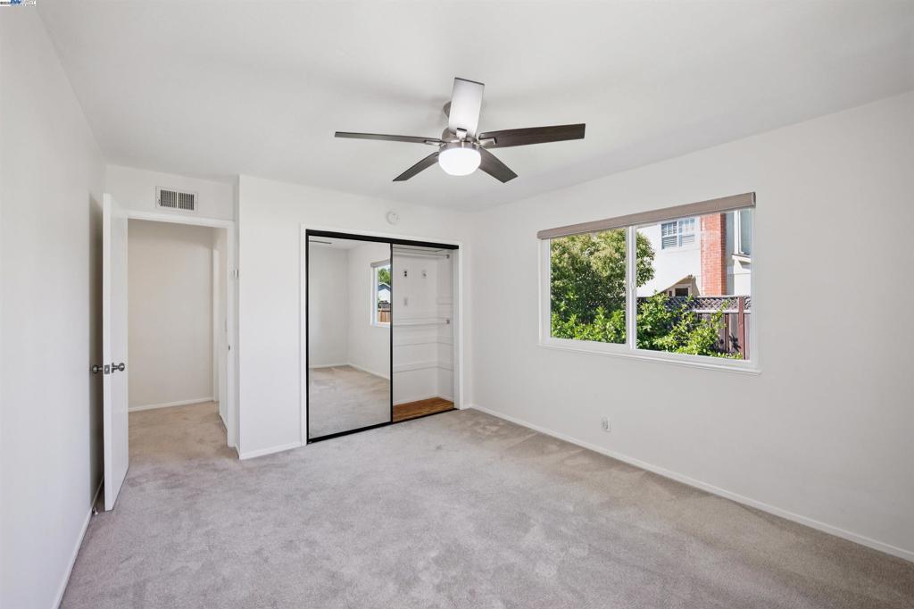 TWIN CREEK GRDN - Residential