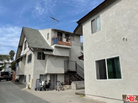 Photo of 524 N Cummings Street, Los Angeles, CA 90033 (MLS # 25626477)