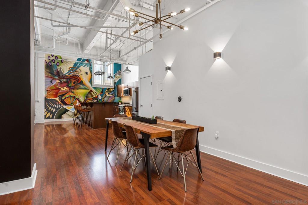 950 6Th Ave 437