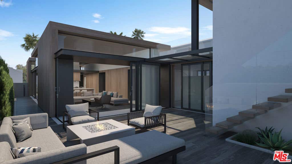Photo of 2478 Glyndon Avenue, Venice, CA 90291 (MLS # 26797159)