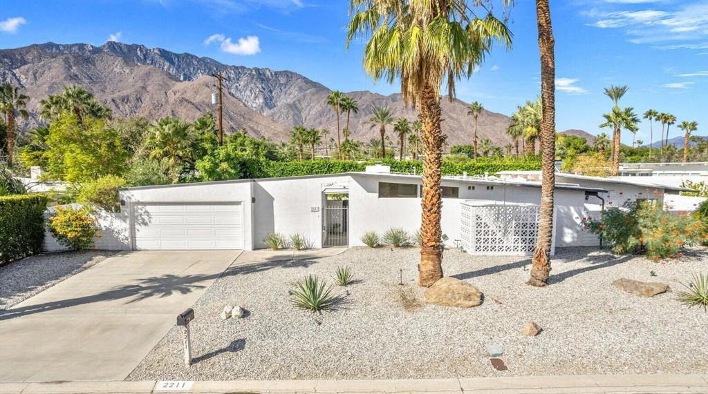 2211 N Starr Road