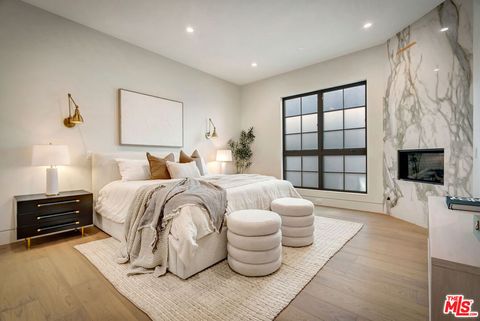 Tiny photo for 656 Huntley Drive #102, West Hollywood, CA 90069 (MLS # 25622481)