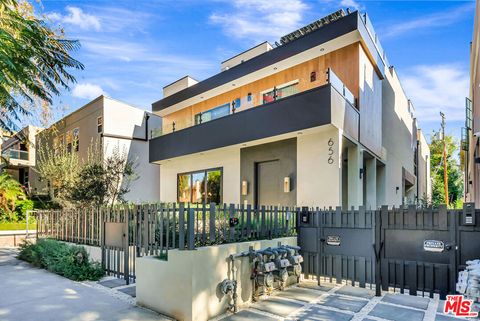 Tiny photo for 656 Huntley Drive #102, West Hollywood, CA 90069 (MLS # 25622481)
