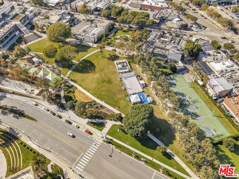 Tiny photo for 656 Huntley Drive #102, West Hollywood, CA 90069 (MLS # 25622481)