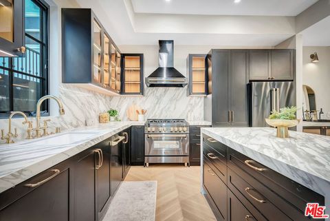 Tiny photo for 656 Huntley Drive #102, West Hollywood, CA 90069 (MLS # 25622481)