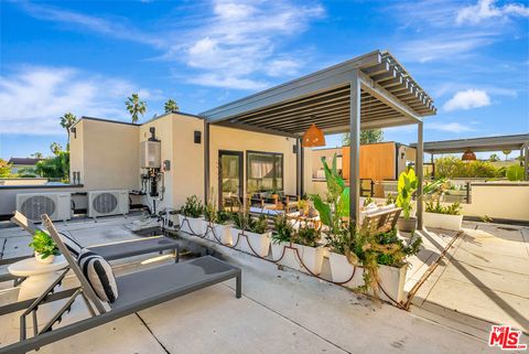 Tiny photo for 656 Huntley Drive #102, West Hollywood, CA 90069 (MLS # 25622481)