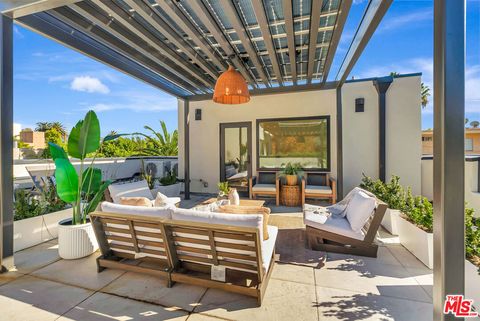 Tiny photo for 656 Huntley Drive #102, West Hollywood, CA 90069 (MLS # 25622481)