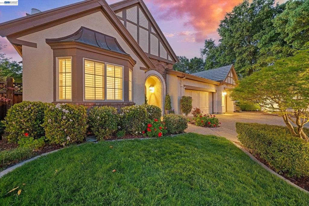2270 Doccia Ct
