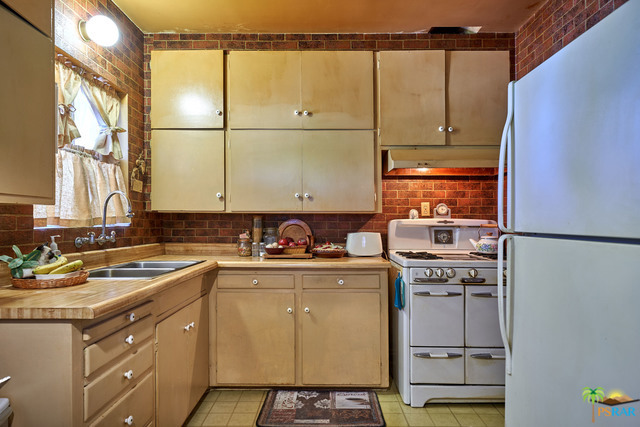 Warm Sands - Residential