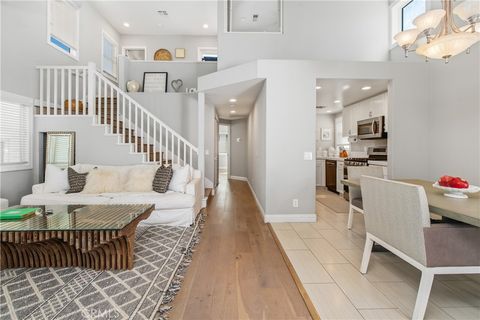 Photo of 608 Poinsettia Avenue #B, Corona Del Mar, CA 92625 (MLS # OC25160025)