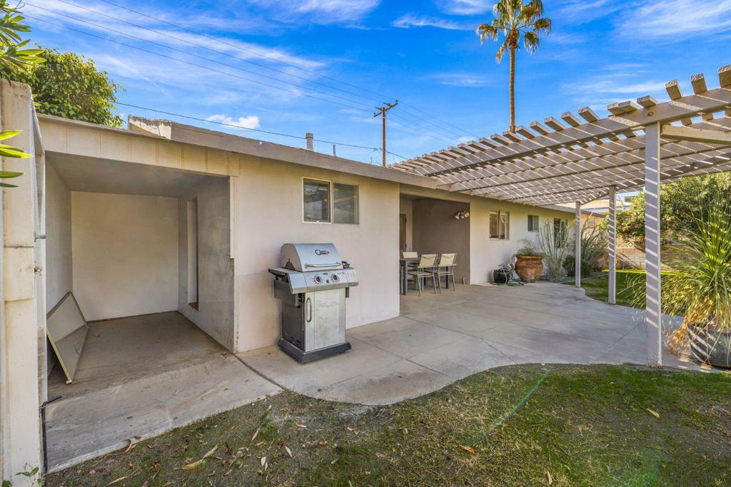 Palm Desert Country - Residential Lease