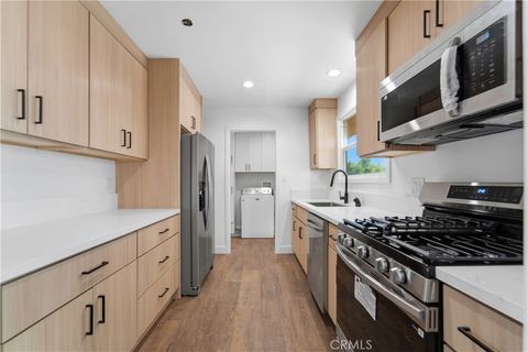 Tiny photo for 2293 Lupin St, Simi Valley, CA 93065 (MLS # SR26049932)