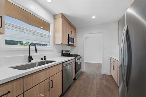 Tiny photo for 2293 Lupin St, Simi Valley, CA 93065 (MLS # SR26049932)