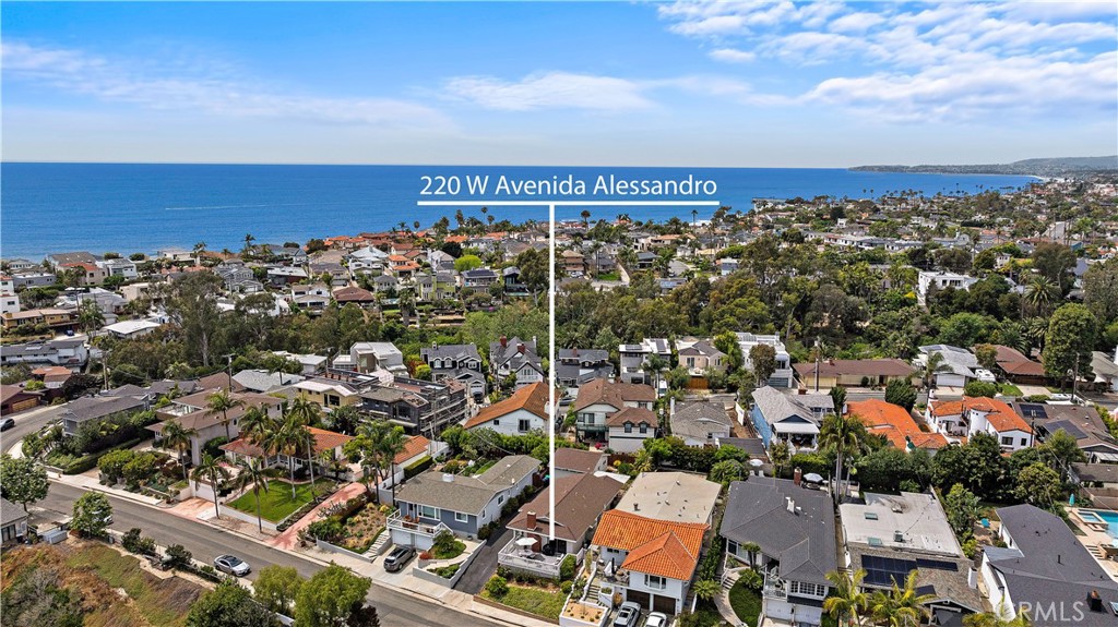 220 W Avenida Alessandro