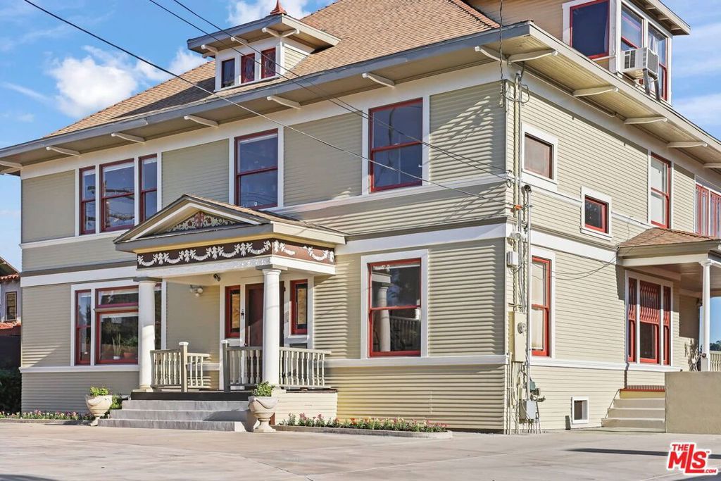 Photo of 200 N Avenue 66 Ave, Los Angeles, CA 90042 (MLS # 26636687)