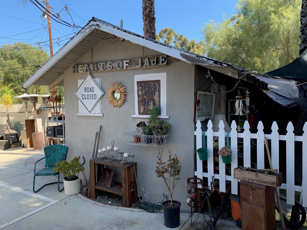 213 E High Street