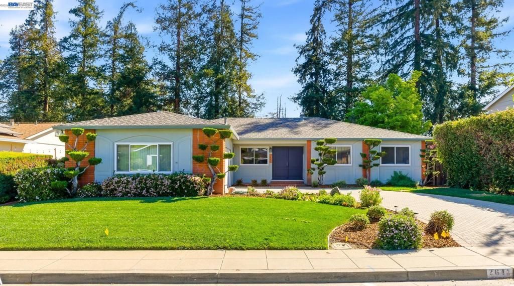 Photo of 2645 Swanson Way Way, Mountain View, CA 94040 (MLS # 41128566)