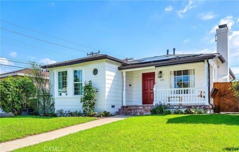 Photo of 1222 Beech AVE, Torrance, CA 90501 (MLS # PV26207644)