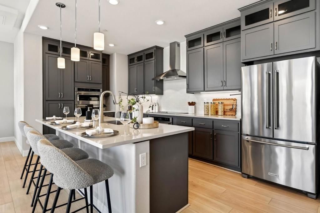 Photo of 220 Waters Park Circle #304, San Mateo, CA 94403 (MLS # ML82029973)