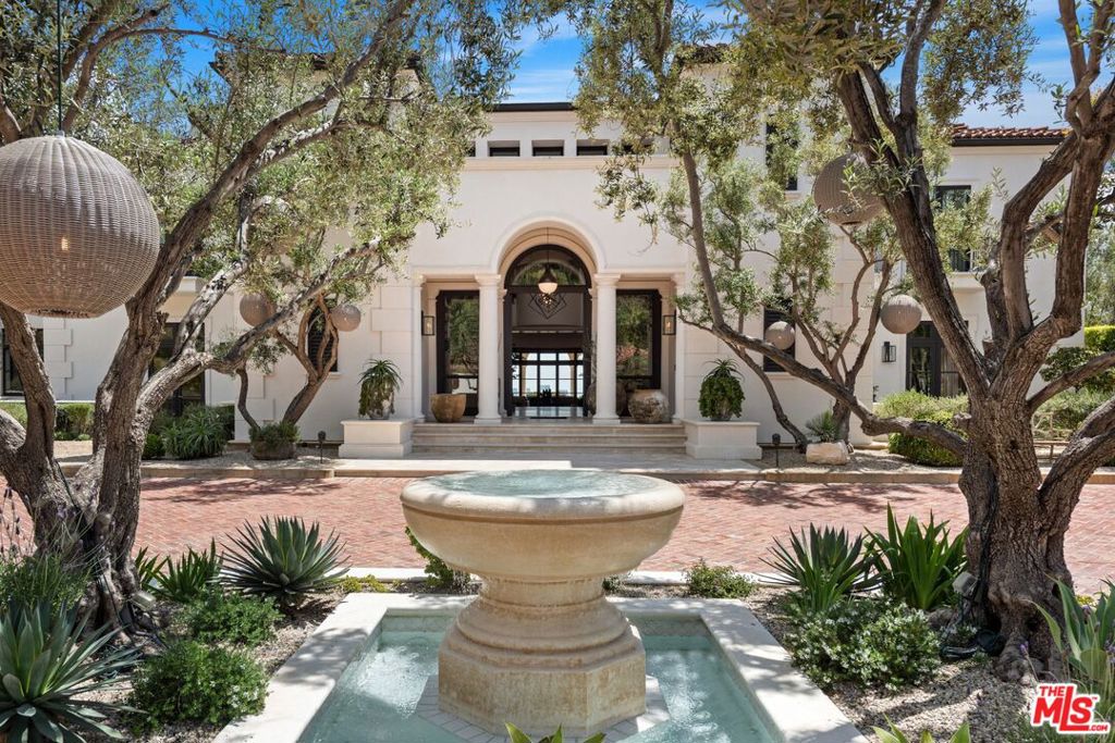 9904 Kip Drive