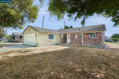 Photo of 2000 Matson Dr DR, Sacramento, CA 95822 (MLS # 41149132)