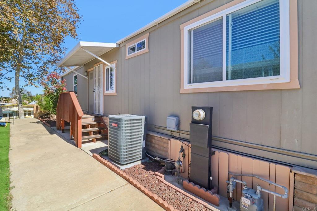3340 Del Sol 215