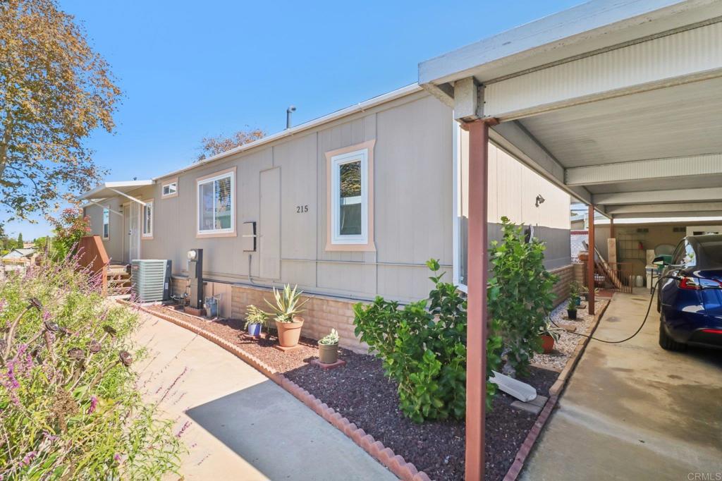 3340 Del Sol 215