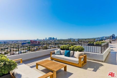 Photo of 1100 Alta Loma Rd, West Hollywood, CA 90069 (MLS # 26855301)