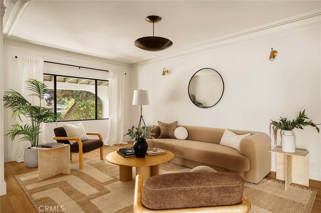 Properties 1 3949 Stockbridge Avenue