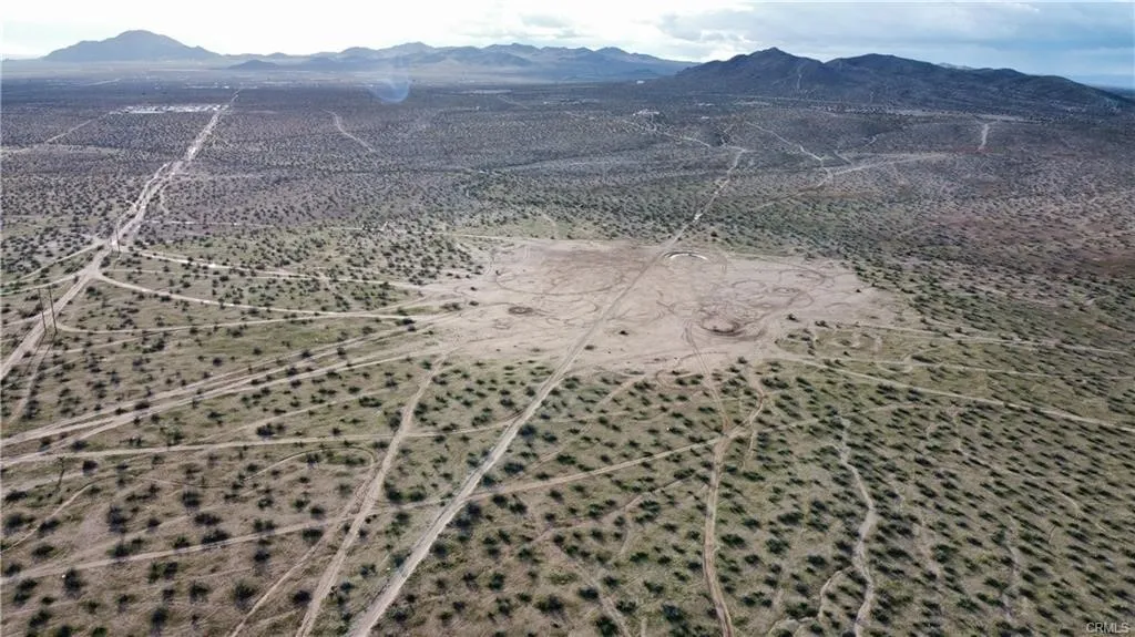 Apple Valley, California 92307, United States, ,Land,Active,235860