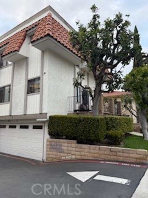 2208 N N Broadway 33 Santa Ana CA 92706
