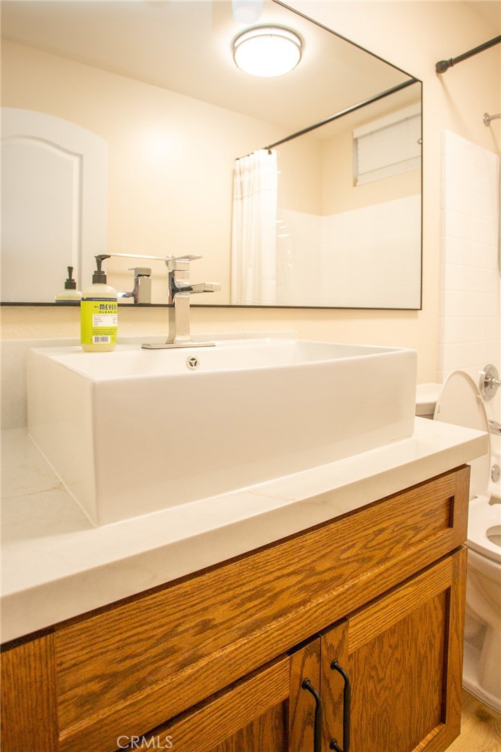 Las Rosas (LROS) - Residential Lease