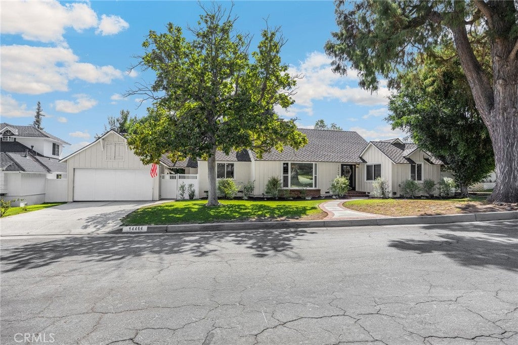 14464 Eastridge