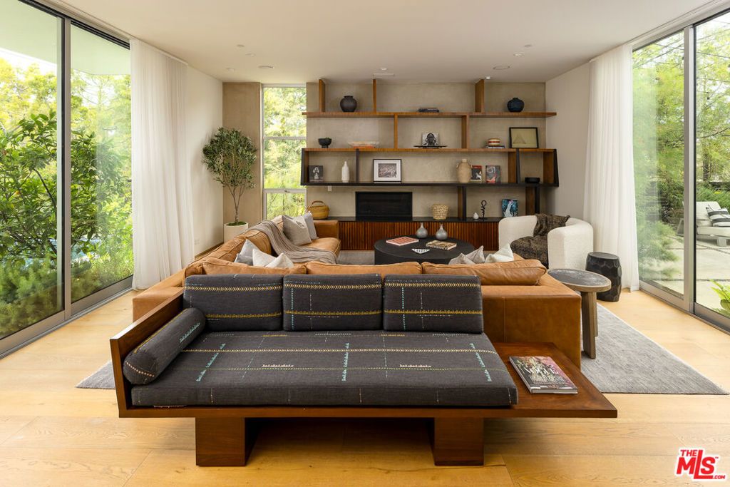 Photo of 2102 Pier Avenue, Santa Monica, CA 90405 (MLS # 26709543)