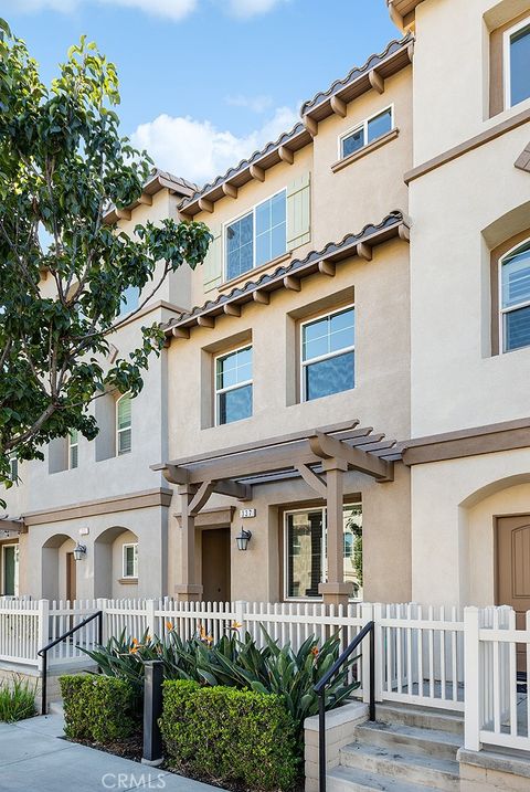 337 N Fenimore Azusa CA 91702