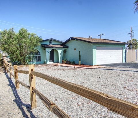 Photo of 6367 Split Rock Avenue, 29 Palms, CA 92277 (MLS # JT25184219) Photo of 6367 Split Rock Avenue, 29 Palms, CA 92277 (MLS # JT25184219)