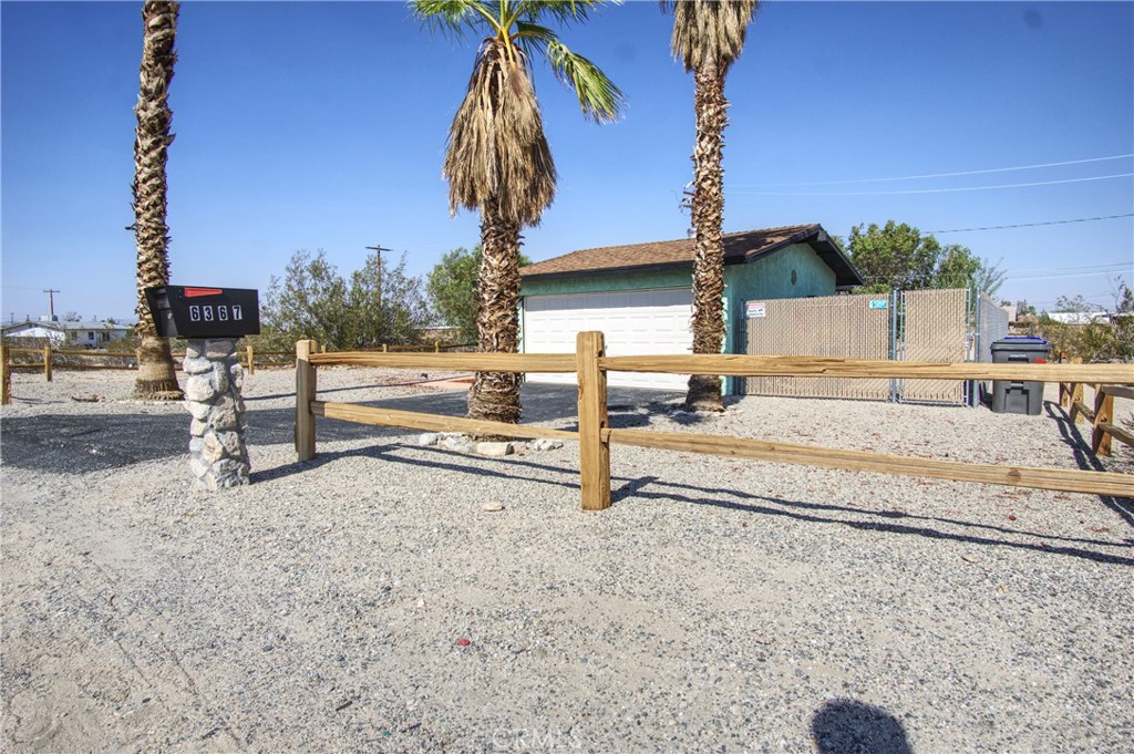 Here's the Deal!
A great 3 bedroom 2 bath home in walking distance to the downtown shops and restaurants!
the Owner has installed new dual pane windows, new water heater, new air conditioner, tile floors in kitchen, hall and Livingroom, full house water filtration system and automatic water leak detection system, wifi cameras for security, new laundry facilities and recently replaced septic tank.
This home is ready for you to move in and chill out, or a great location for a short term rental/vacation home!