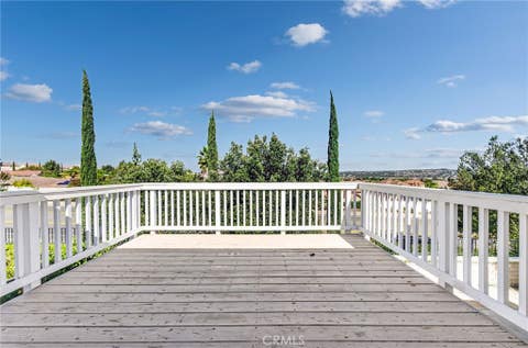 Tiny photo for 33650 Abbey Road, Temecula, CA 92592 (MLS # SW26114551)