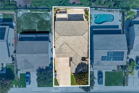 Tiny photo for 33650 Abbey Road, Temecula, CA 92592 (MLS # SW26114551)