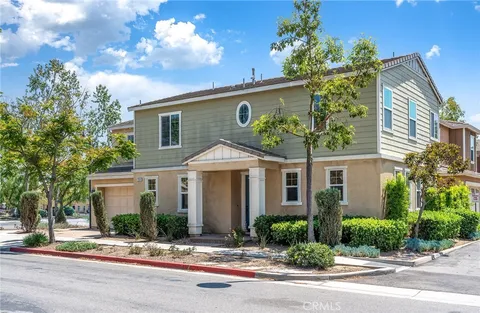 MLS: OC26094331