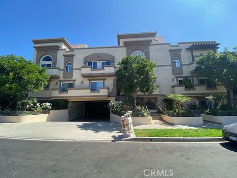 Photo of 1710 Granville Avenue #7, West Los Angeles, CA 90025 (MLS # DW25214669) Photo of 1710 Granville Avenue #7, West Los Angeles, CA 90025 (MLS # DW25214669)