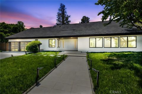 20101 Greenbriar Drive Tarzana CA 91356