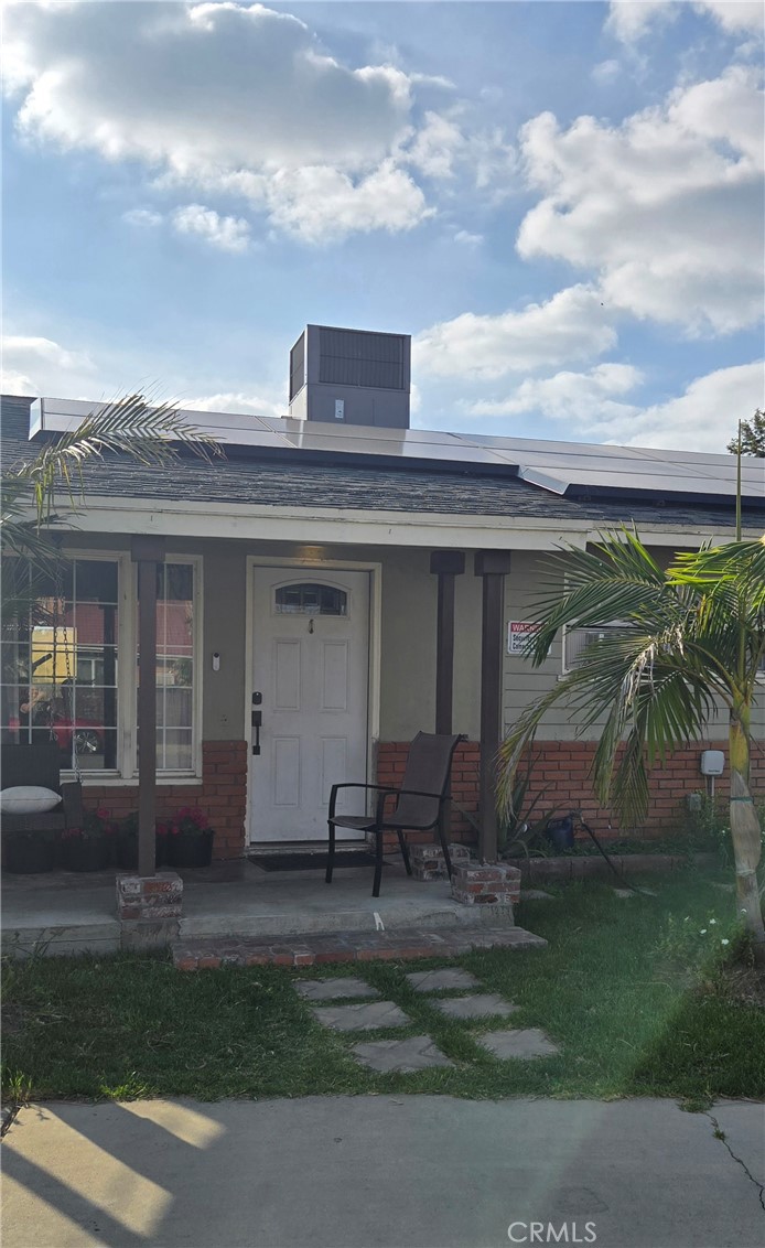 1788 N Acacia Avenue