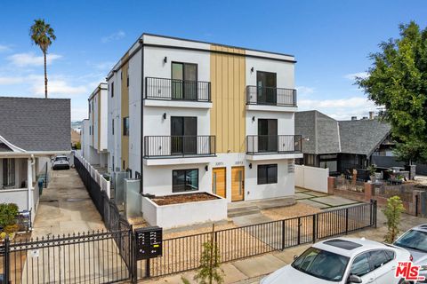 Photo of 3207 W 18th Street #3, Los Angeles, CA 90019 (MLS # 26705745)