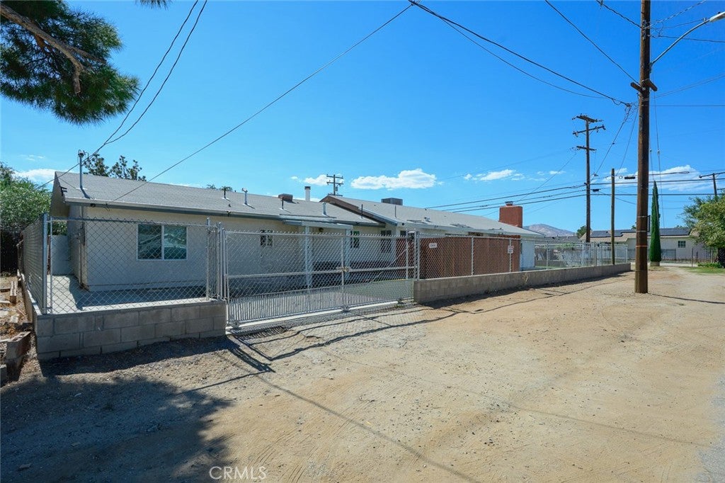 1204 E Avenue Q4